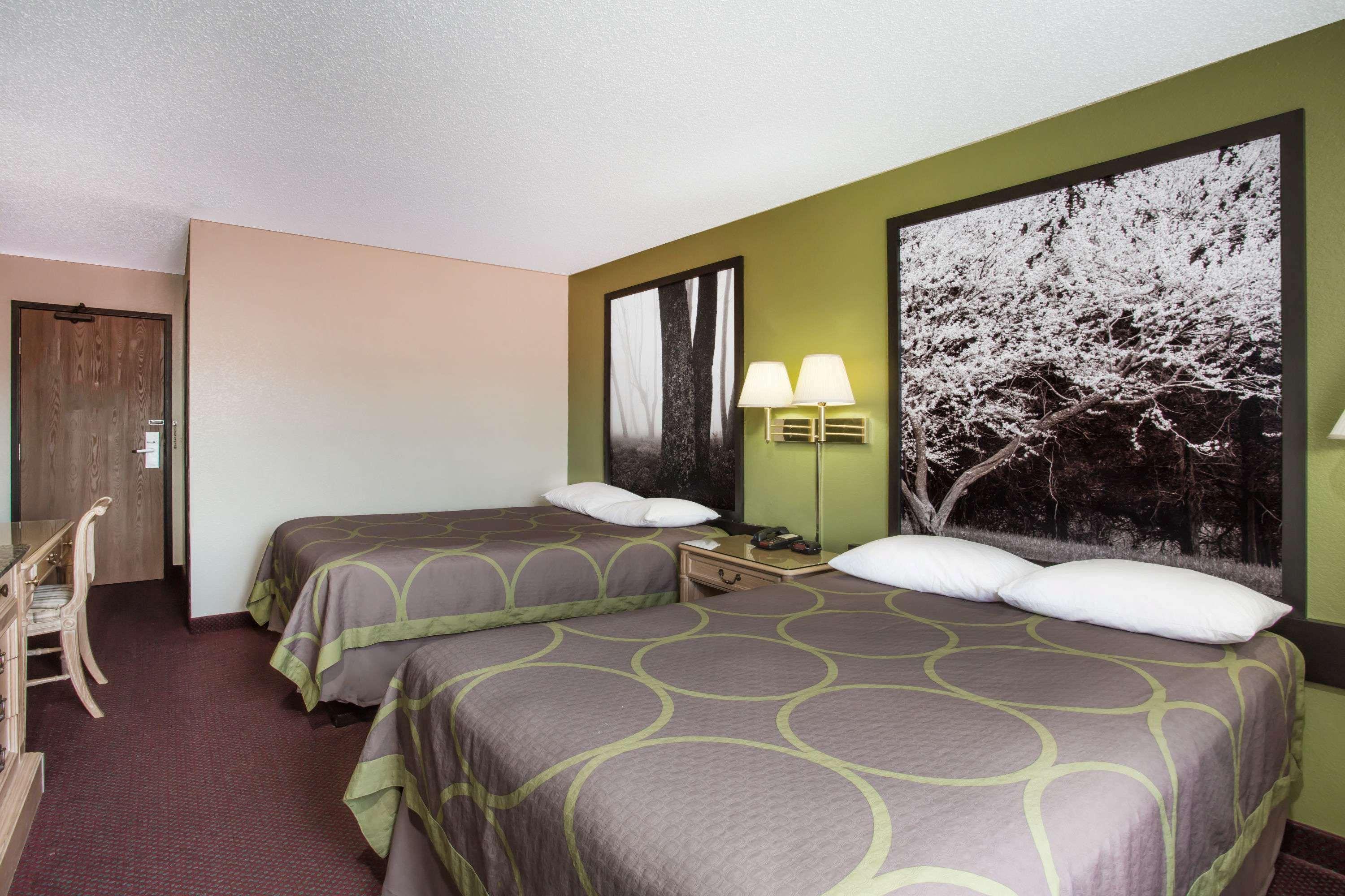 Super 8 by Wyndham Salem VA Motel Eksteriør billede