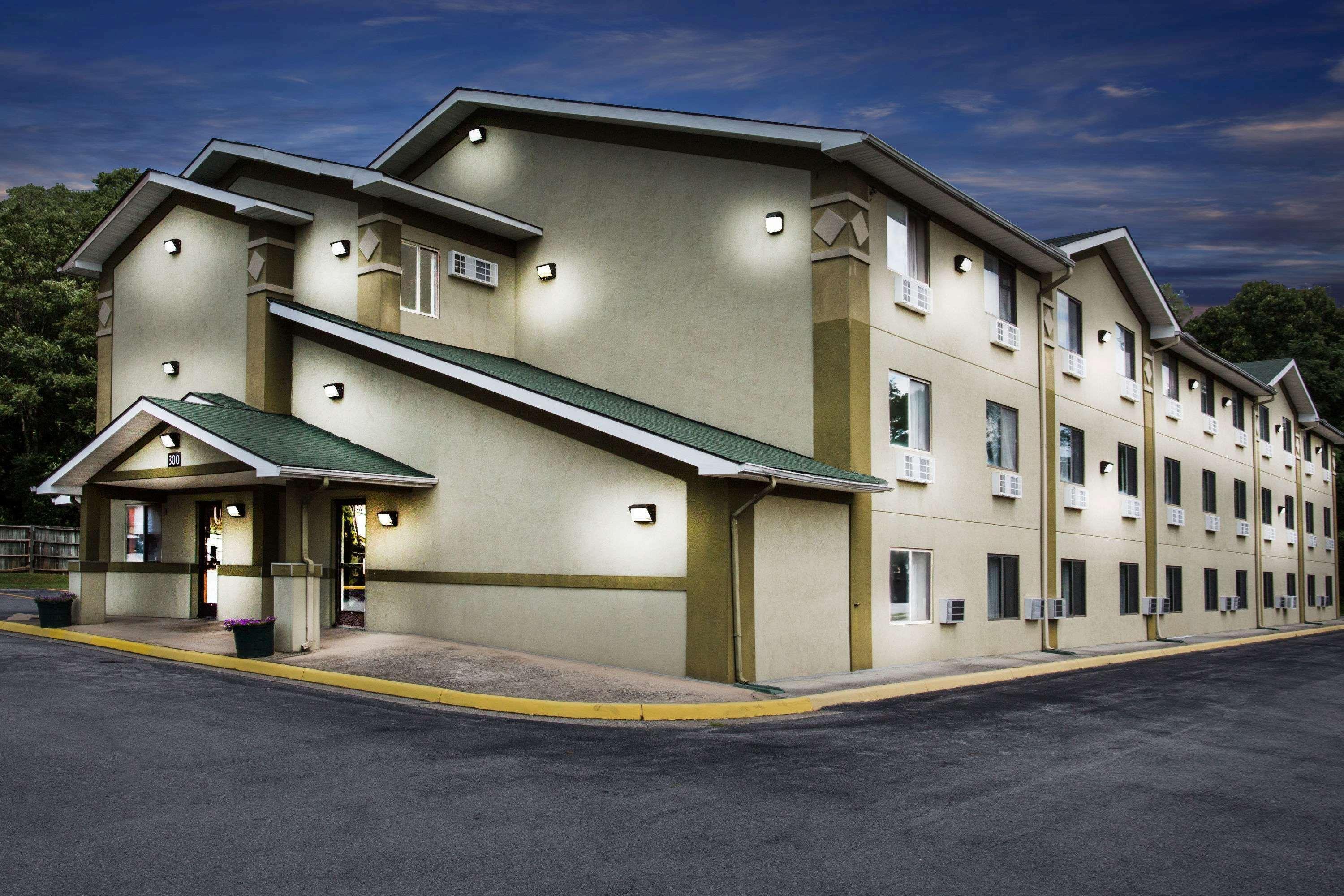 Super 8 by Wyndham Salem VA Motel Eksteriør billede